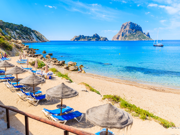 （瓦伦西亚上下船）伊比萨岛＋撒丁岛＋意大利＋南法 第 2 天