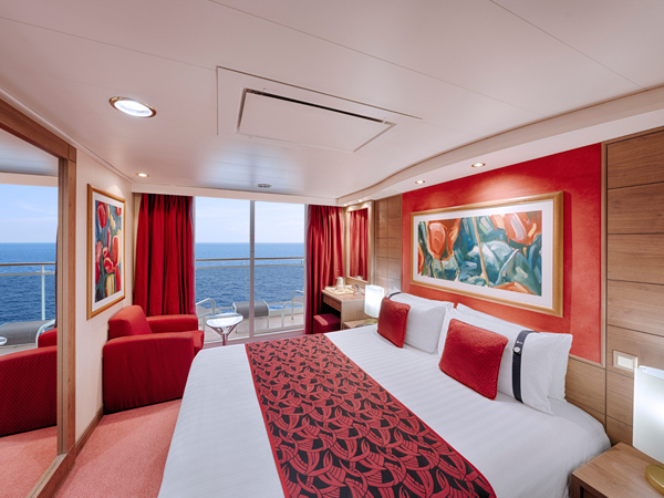 （瓦伦西亚上下船）伊比萨岛＋撒丁岛＋意大利＋南法 第 1 天