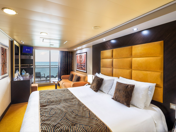 （巴塞罗那上下船）撒丁岛＋西西里岛＋马耳他 第 1 天