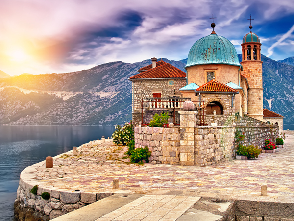 （威尼斯上下船）希腊＋黑山＋意大利 第 2 天