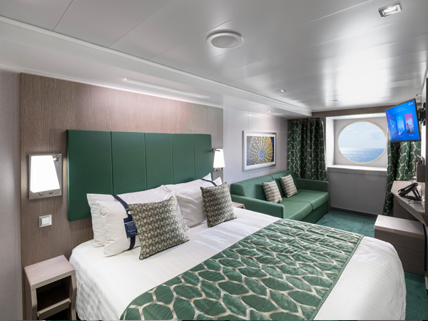 （巴塞罗那上下船）西西里＋伊比萨岛＋南法＋意大利 第 1 天